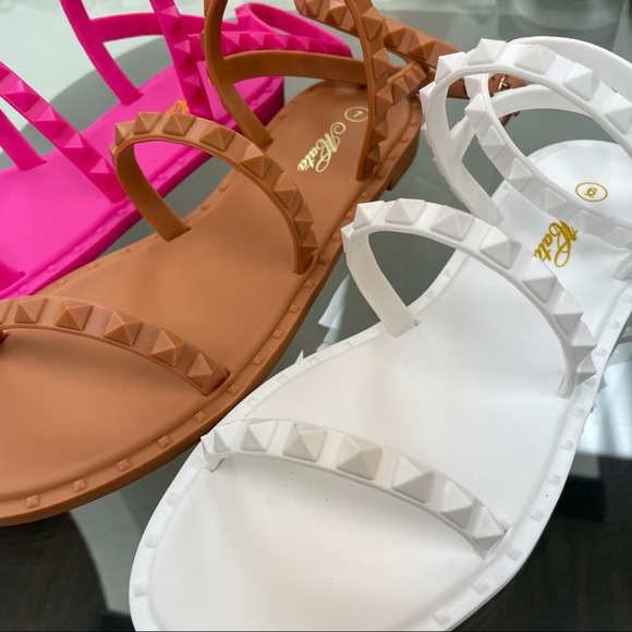 White matte studded sandal - Picture 4 of 6